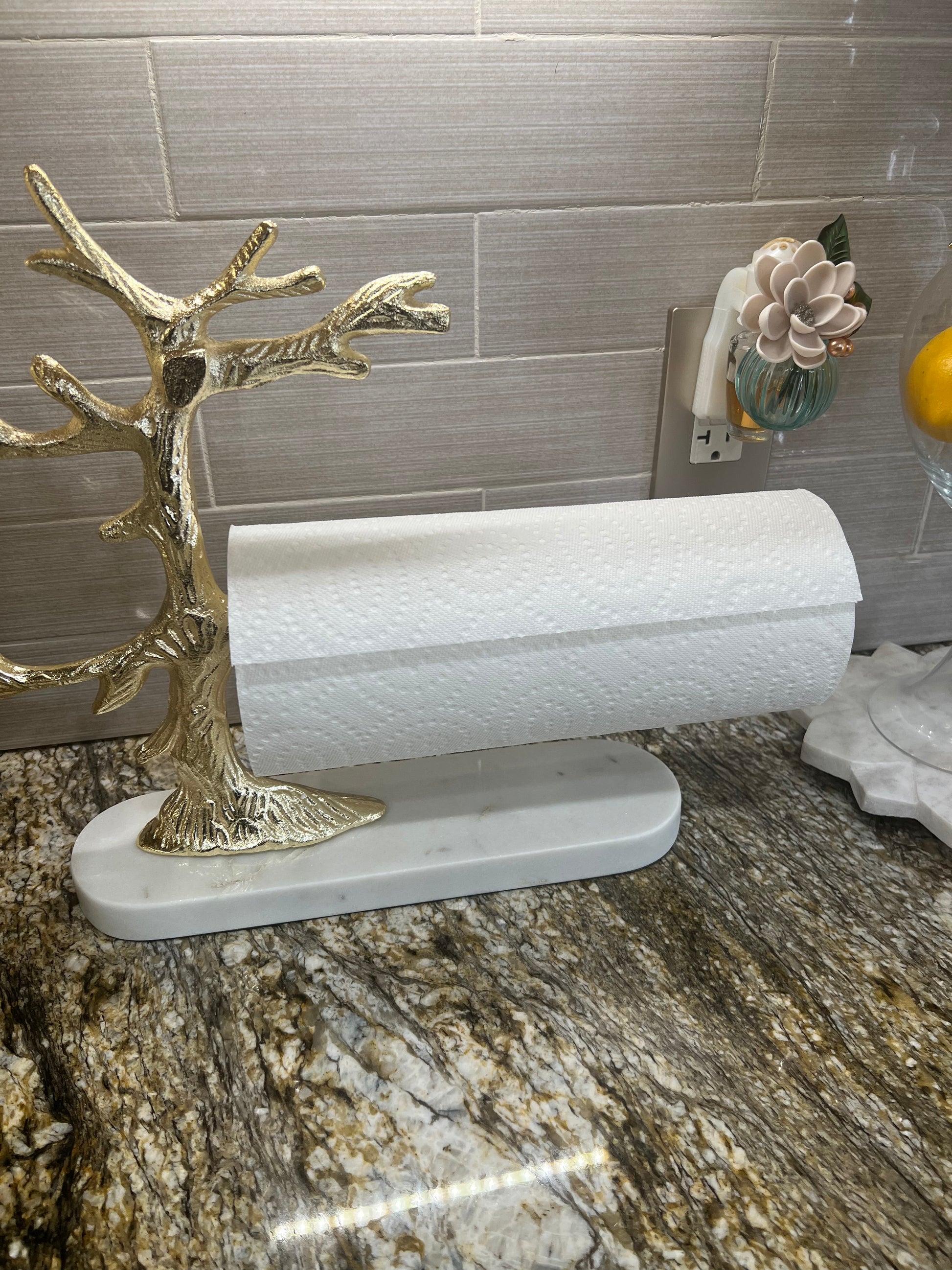 Kitchen Paper Towel Holder - Gold Tree Design with Marble Base – Turkish  Style US - Luxury Home Decor & Gifts
